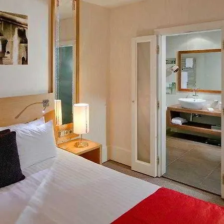 Hotel Mamaison Riverside