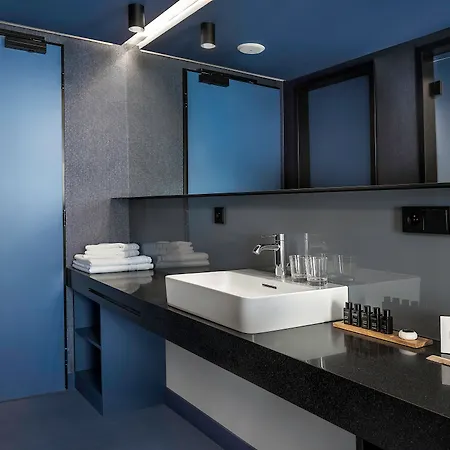 Hotel Urban Creme 5*