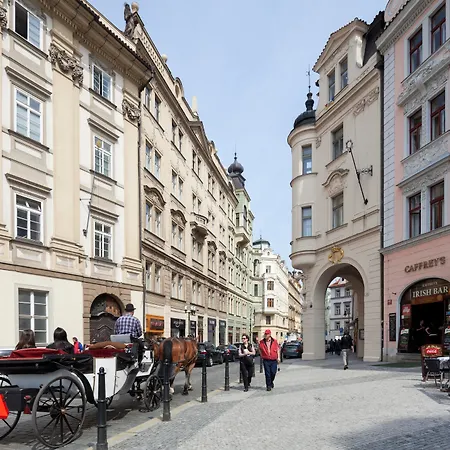 Old Town - Dusni * Prague