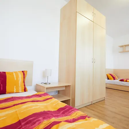 University Hotel Ξενοδοχείο 2*