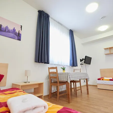 Ξενοδοχείο University Hotel