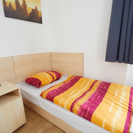 University Hotel Hotel Praga