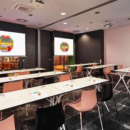 Szálloda Mama Shelter 4*