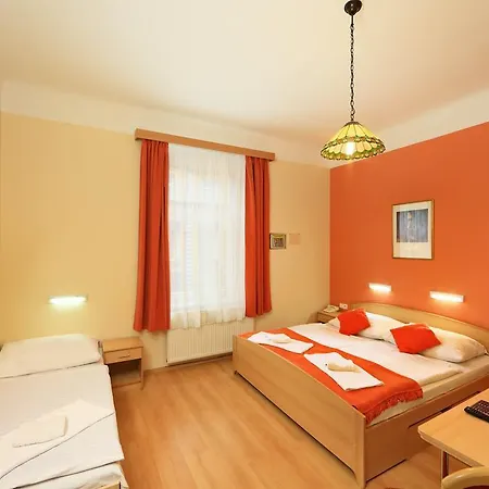 Golden Garni 3* Prag