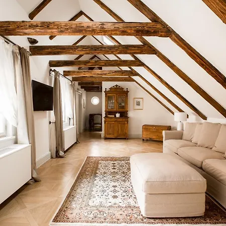 Hotel Nerudova 211 Prague