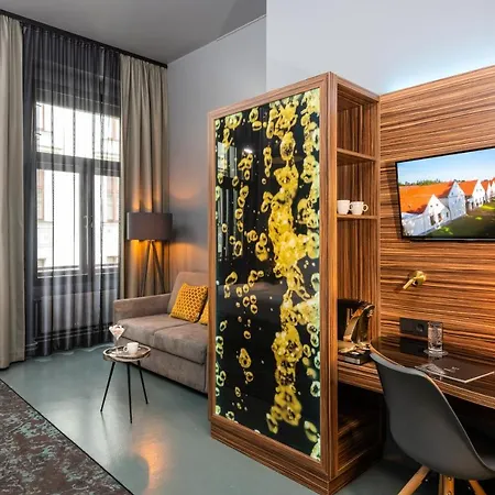 Hotel Nyx By Leonardo 4*