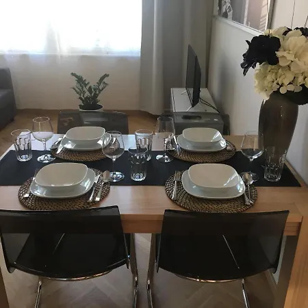 Namesti Bratri Synku Apartment *