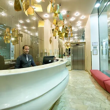 Ea Rokoko Hotel 4*