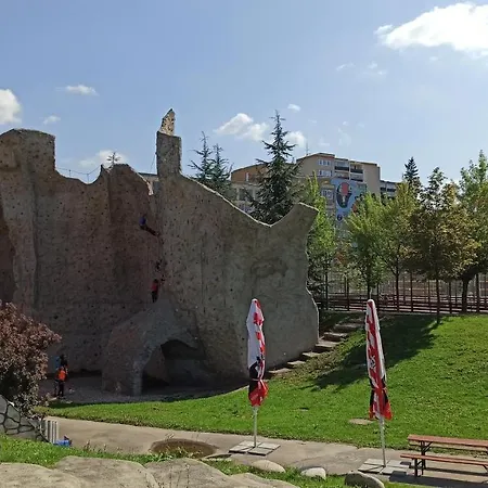 In A Good Location Apartment *