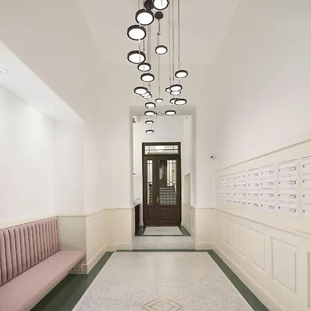 Luxury In The Centre Apartment Prague
