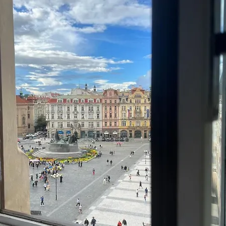 Old Town Square * Prag