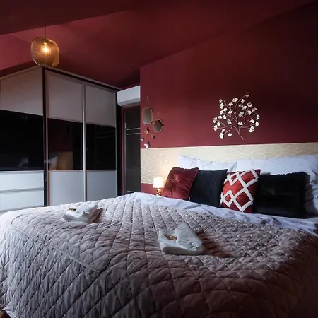 Golden Tree Loft In The Heart Of Apartment Prague