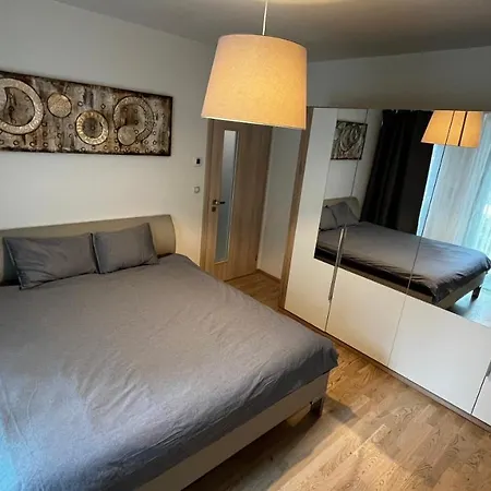 Garden Tower - 8 Min Do Centra, Garaz *