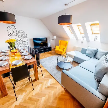 Apartment Klimentska Cartoon