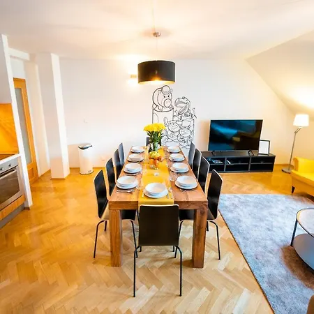 Apartment Klimentska Cartoon