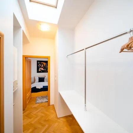 Klimentska Cartoon Apartment *