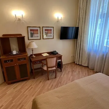 Fleur De Lis 4* Prag