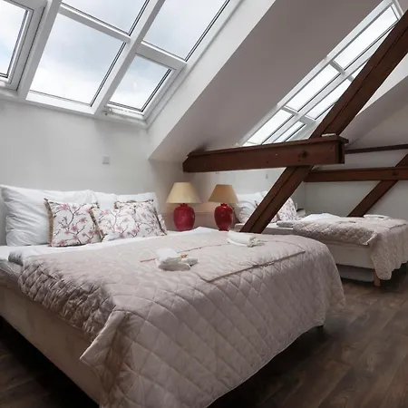 Golden Tree Loft In The Heart Of Prague