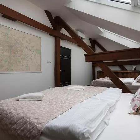 Golden Tree Loft In The Heart Of Prague