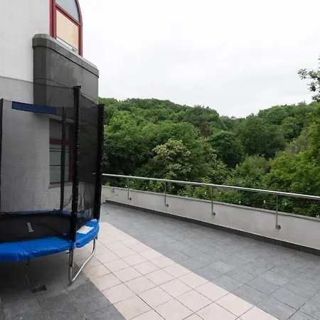 Unique With Private Pool, Cinema, * 布拉格