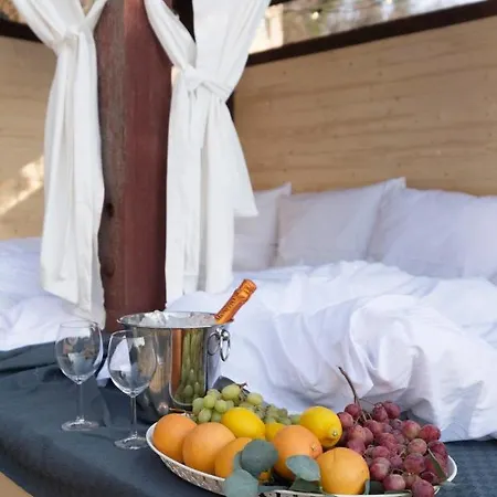 Miami Lovely Romantic Garden With Whirlpool Appartamento Praga