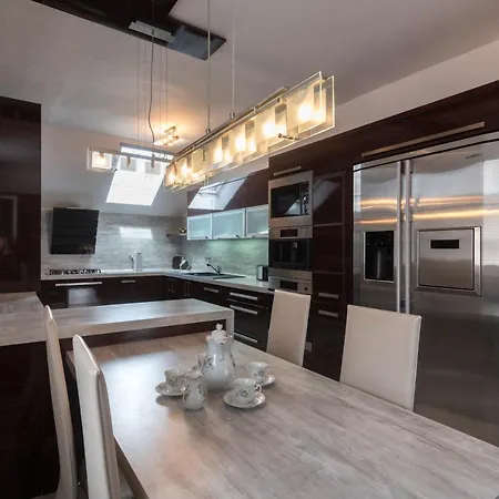 Apartment Golden Tree Loft In The Heart Of *