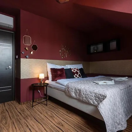 Golden Tree Loft In The Heart Of * Prague
