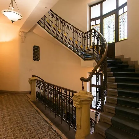 Billionaires Club Loft Sauna Center Apartment *