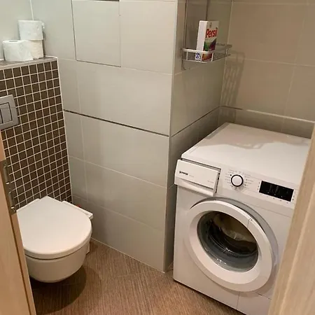 Garden Tower - 8 Min Do Centra, Garaz *