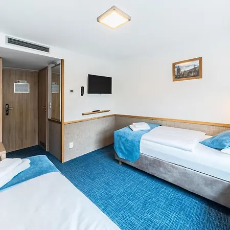 Racek Botel 3*