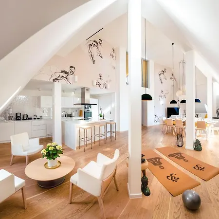 Lux Penthouse Near Wenceslas Square Apartment