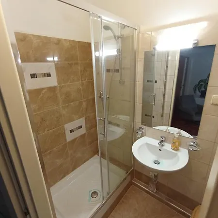 Vendégház 21 2*