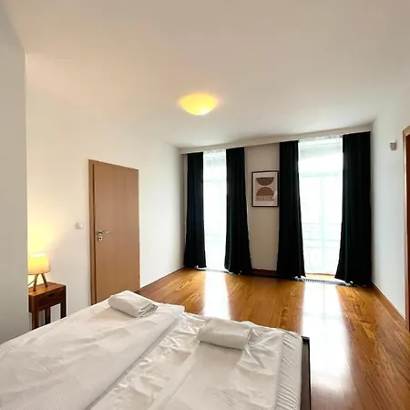 Apartment Hradebni - Terrace In The Old Town *