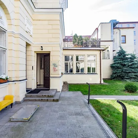 Villa With Hot-Tub, Terrace And Garden, Wenceslass Square Vila
