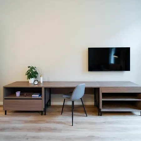 Karl By Zeitraum Aparthotel 4*