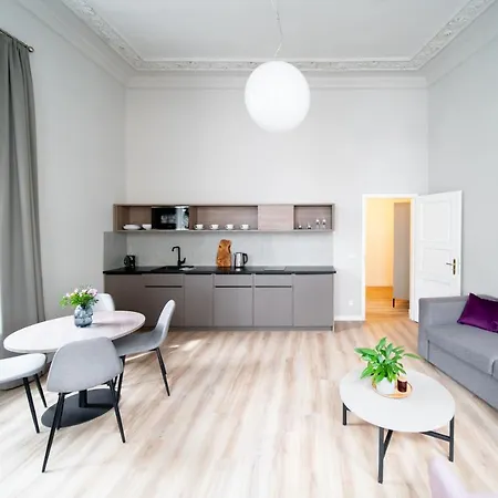 Karl By Zeitraum Aparthotel
