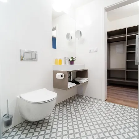 Karl By Zeitraum Aparthotel 4*