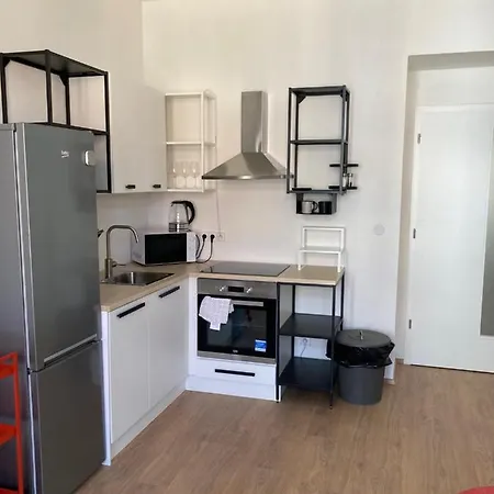 Aparthotel Zizkov Tower 3*