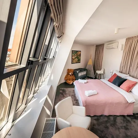 Lux Penthouse Near Wenceslas Square Apartment *