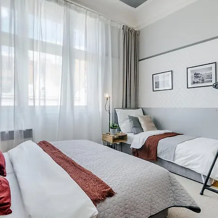 Modern And Huge Apts In Center By Michal&friends *