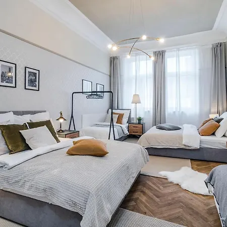 Apartment Modern And Huge Apts In Center By Michal&friends