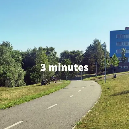Apartment King Size Sunny 19 Minutes To Center Prague
