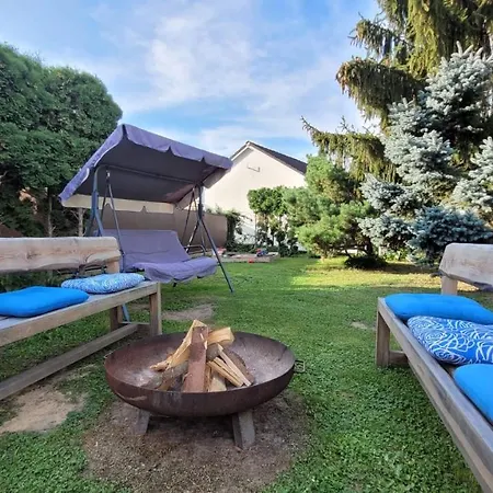 Wellness Aqua House Villa Prague