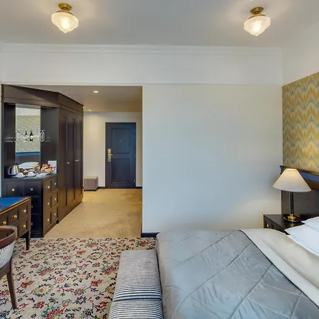 Savoy Prague