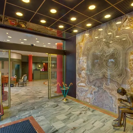 Hotel Savoy
