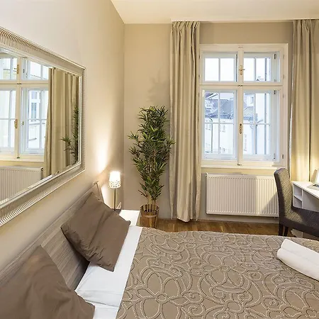 Ibis Wenceslas Square Szálloda 3*
