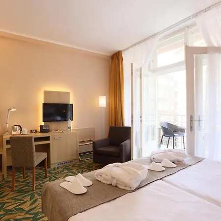 Amarilis Praag