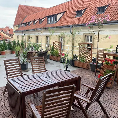 Apartment Anenska By Charles Bridge 2 *