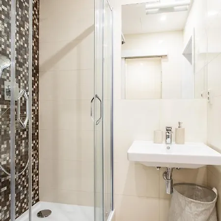 Apartment Cozy Modern In Prague's Absolute Center Prague