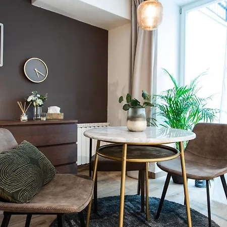 Cozy Modern In Prague's Absolute Center Prague
